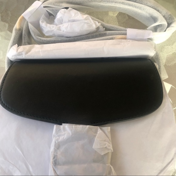 NWT $348 TORY BURCH MILLER SMALL LEATHER SADDLEBAG - Picture 10 of 14